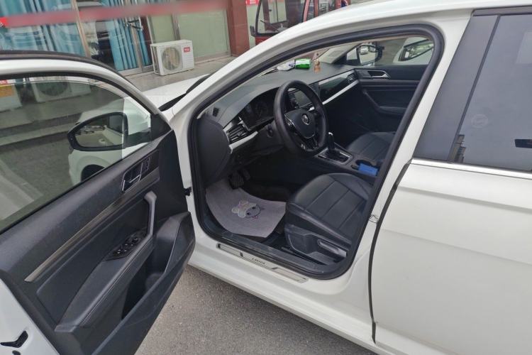 Used Volkswagen Lavida 2019 1.5L Automatic Comfort Edition China VI Standard Driver Seat