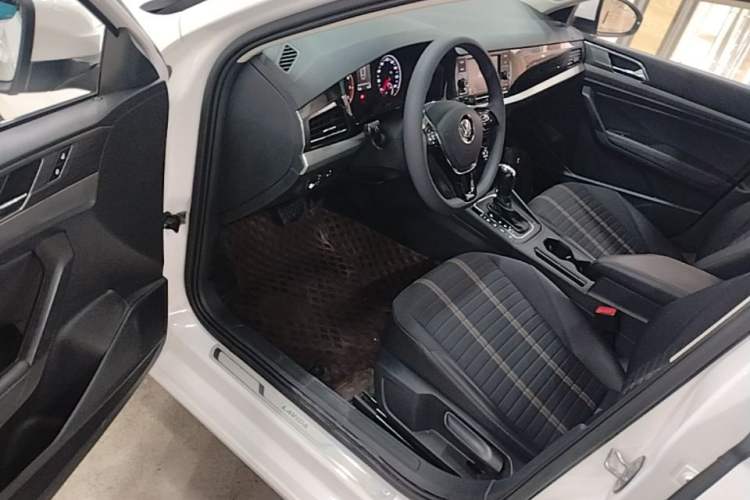 Used Volkswagen Lavida 2019 280TSI DSG Comfort Edition China VI standard Driver Seat