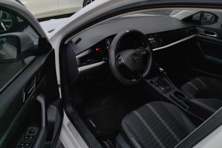 Used Volkswagen Lavida 2019 280TSI DSG Comfort Edition China VI standard Driver Seat