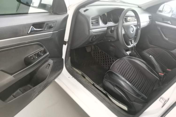 Used Volkswagen Lavida 2019 Lavida Start 1.5L Automatic Trendy Version China VI Standard Driver Seat