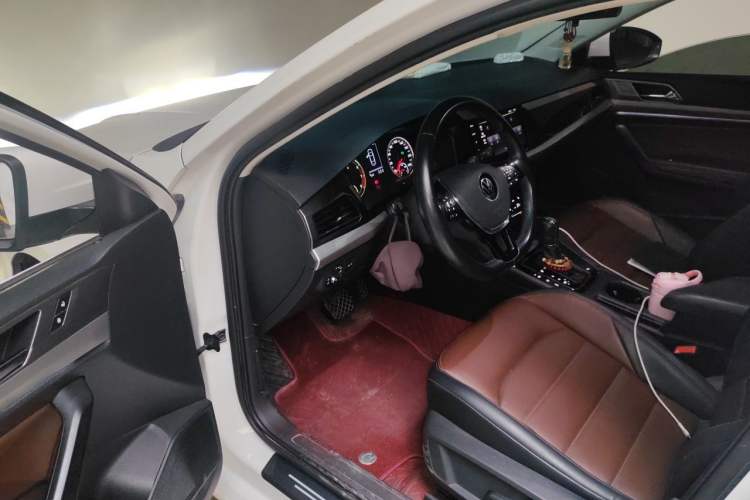 Used Volkswagen Lavida 2019 280TSI DSG Luxury Edition China VI Standard Driver Seat