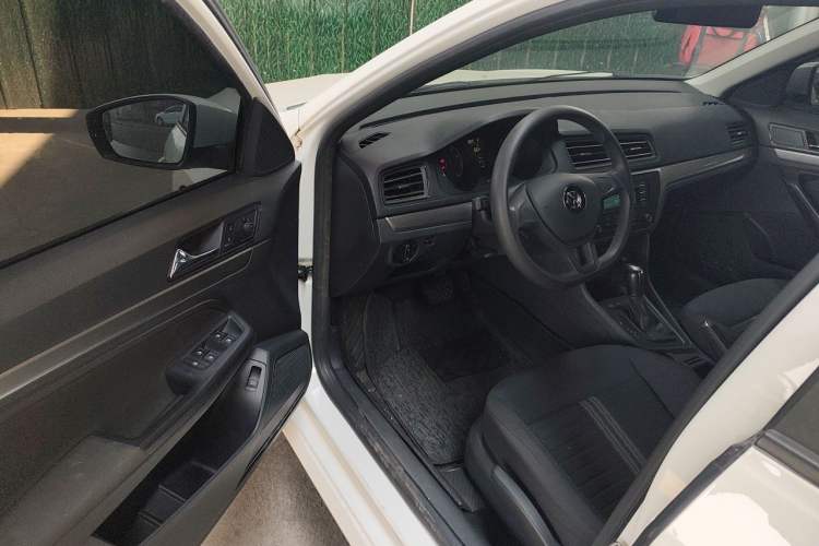 Used Volkswagen Lavida 2019 Lavida Start 1.5L Automatic Trendy Version China VI Standard Driver Seat