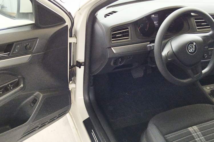 Used Volkswagen Lavida 2019 Lavida Start 1.5L Automatic Trendy Version China VI Standard Driver Seat