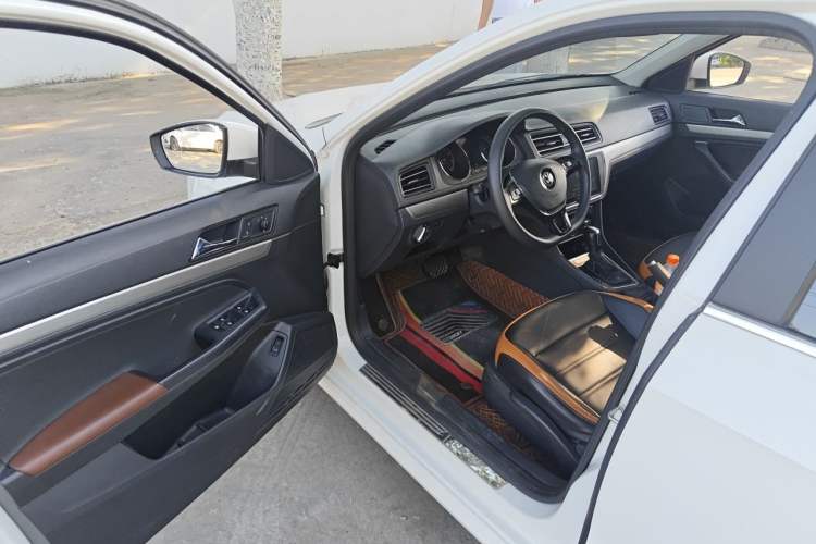 Used Volkswagen Lavida 2019 Lavida Start 1.5L Automatic Comfort Edition China VI Standard Driver Seat