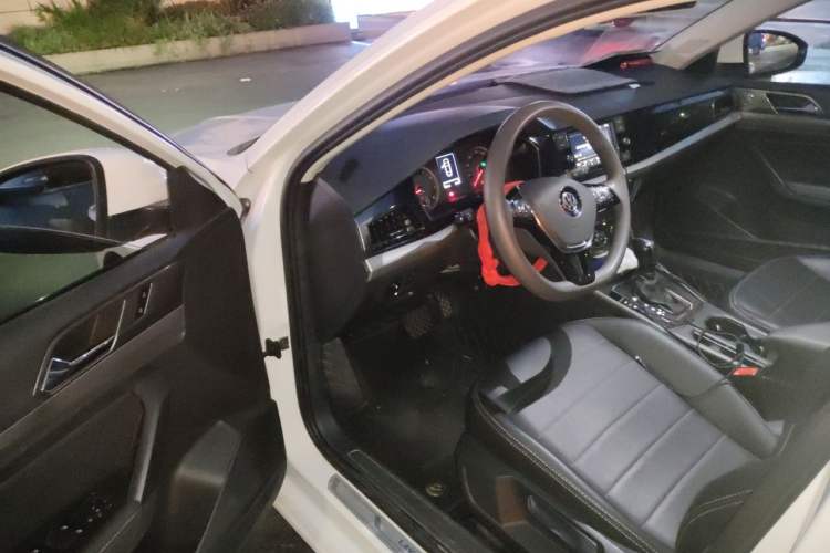 Used Volkswagen Lavida 2019 1.5L Automatic Vision Edition China VI Standard Driver Seat