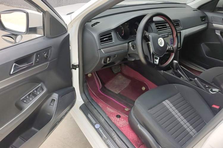 Used Volkswagen Lavida 2019 Lavida Start 1.5L Automatic Trendy Version China VI Standard Driver Seat