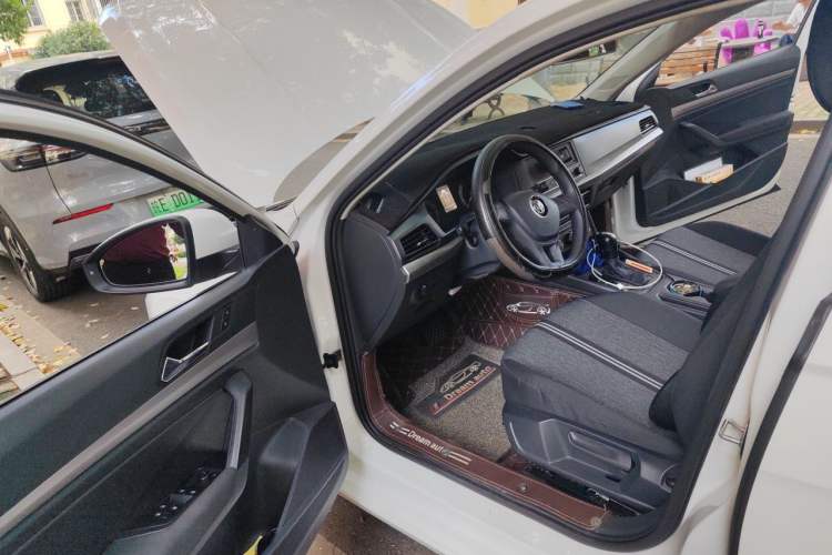 Used Volkswagen Lavida 2019 1.5L Automatic Fashion Edition China VI Driver Seat
