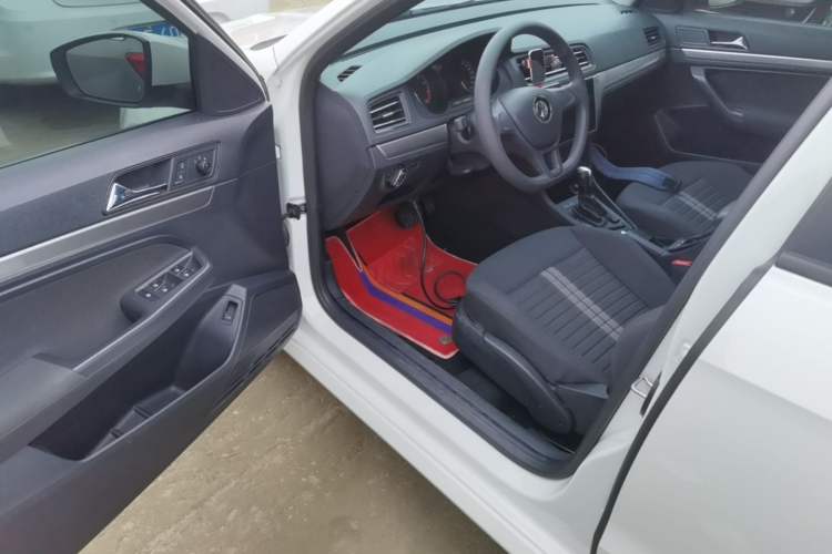 Used Volkswagen Lavida 2019 Lavida Start 1.5L Automatic Trendy Version China VI Standard Driver Seat