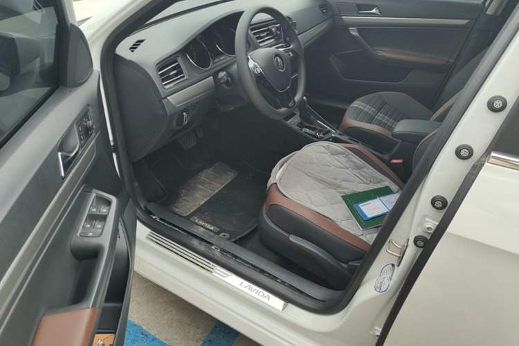 Used Volkswagen Lavida 2019 Lavida Start 1.5L Automatic Comfort Edition China VI Standard Driver Seat