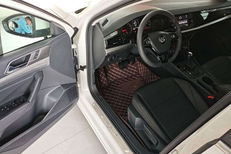 Used Volkswagen Lavida 2019 1.5L Automatic Comfort Edition China VI Standard Driver Seat