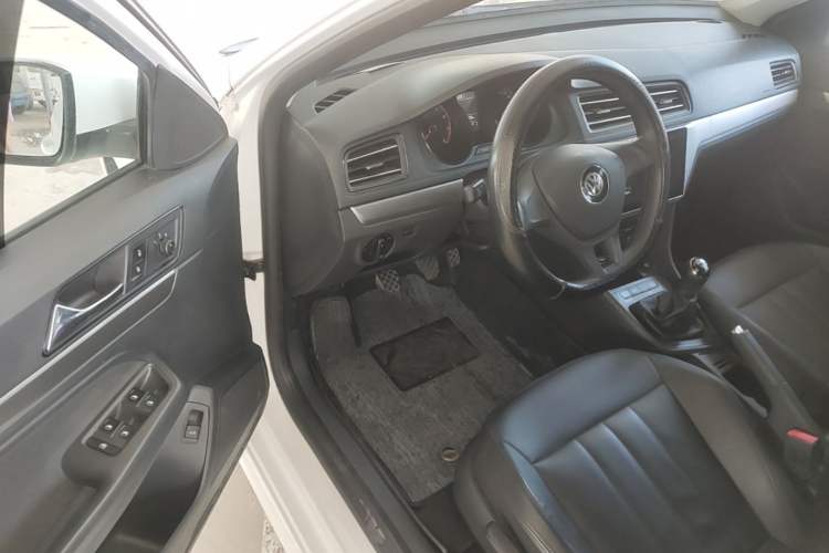 Used Volkswagen Lavida 2019 Lavida Start 1.5L Manual Fashion Edition China VI Standard Driver Seat