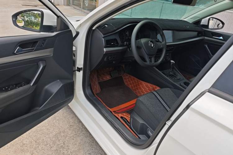 Used Volkswagen Lavida 2019 1.5L Automatic Fashion Edition China VI Driver Seat
