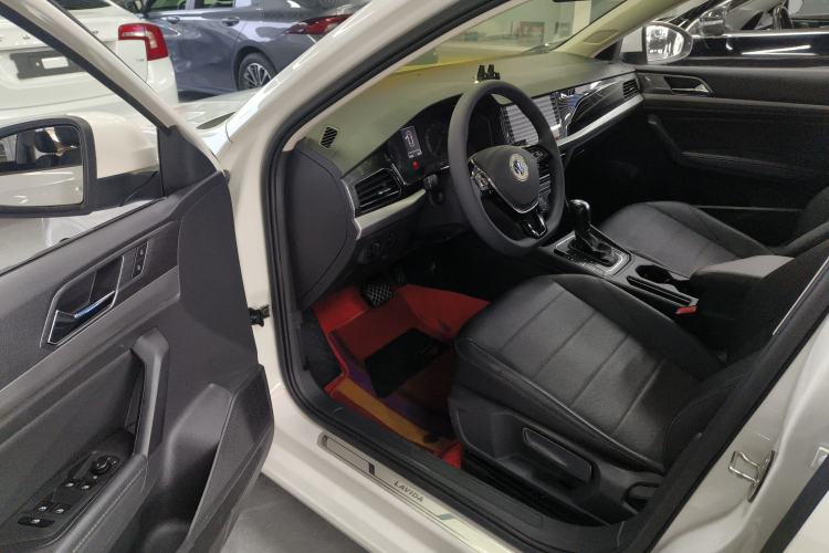 Used Volkswagen Lavida 2019 1.5L Automatic Comfort Edition China VI Standard Driver Seat