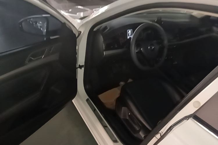Used Volkswagen Lavida 2019 1.5L Automatic Comfort Edition China VI Standard Driver Seat