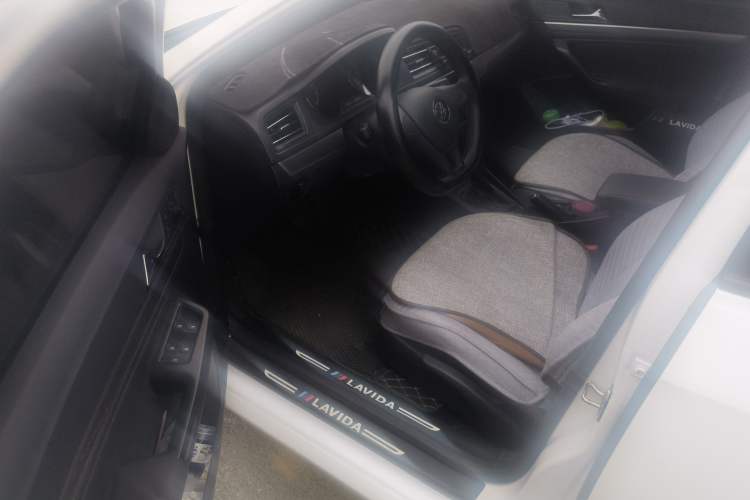 Used Volkswagen Lavida 2019 1.5L Automatic Fashion Edition China VI Driver Seat