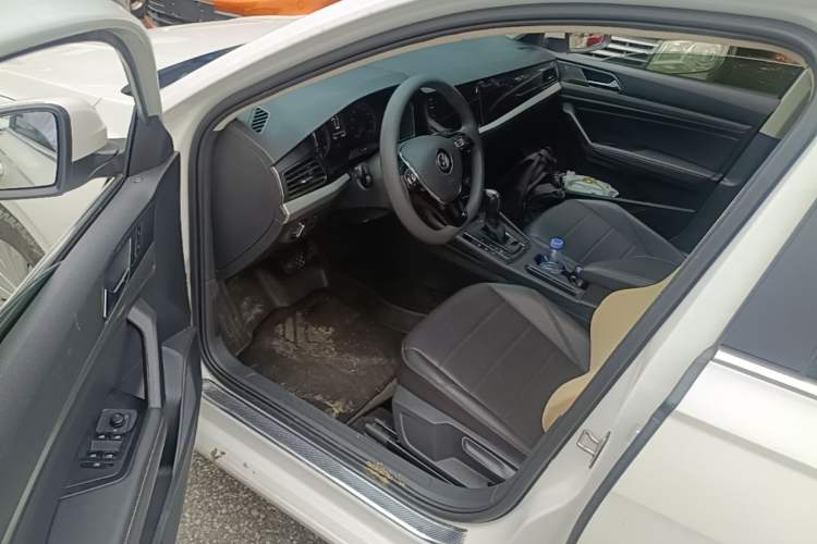 Used Volkswagen Lavida 2019 1.5L Automatic Comfort Edition China VI Standard Driver Seat
