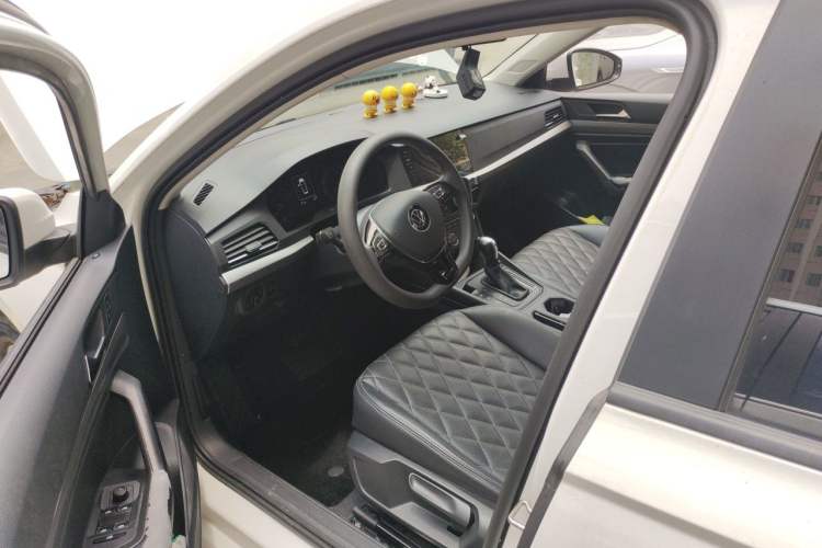 Used Volkswagen Lavida 2019 1.5L Automatic Fashion Edition China VI Driver Seat