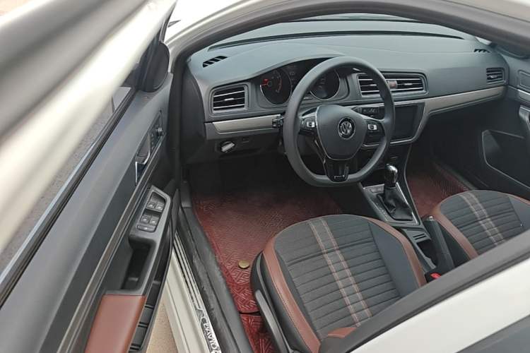 Used Volkswagen Lavida 2019 Lavida Start 1.5L Automatic Comfort Edition China VI Standard Driver Seat