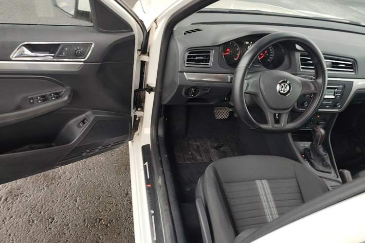 Used Volkswagen Lavida 2019 Lavida Start 1.5L Automatic Trendy Version China VI Standard Driver Seat