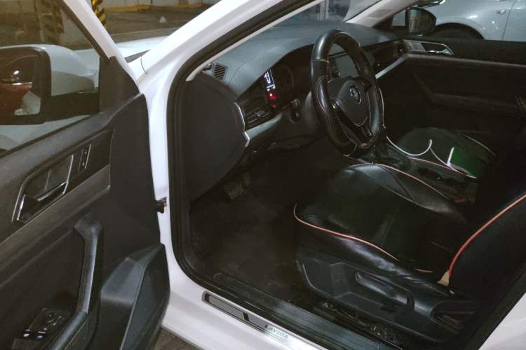 Used Volkswagen Lavida 2019 1.5L Automatic Vision Edition China VI Standard Driver Seat
