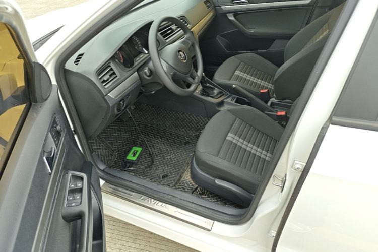 Used Volkswagen Lavida 2019 Lavida Start 1.5L Automatic Trendy Version China VI Standard Driver Seat
