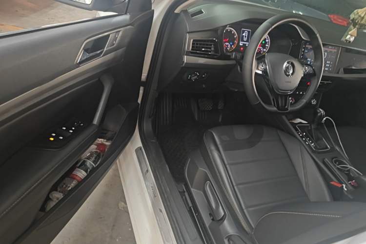 Used Volkswagen Lavida 2019 1.5L Automatic Comfort Edition China VI Standard Driver Seat