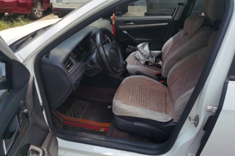 Used Volkswagen Lavida 2019 1.5L Manual Fashion Edition China VI Standard Driver Seat