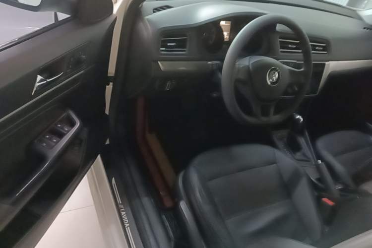 Used Volkswagen Lavida 2019 Lavida Start 1.5L Automatic Trendy Version China VI Standard Driver Seat
