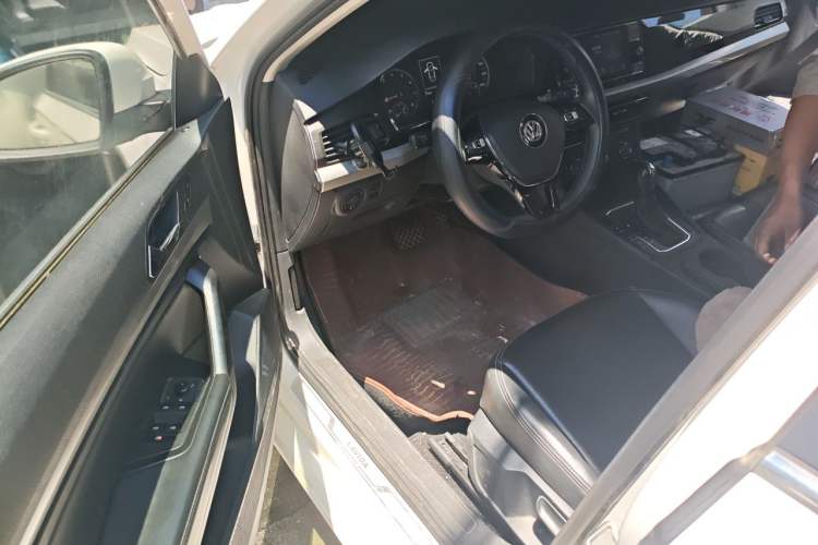Used Volkswagen Lavida 2019 1.5L Automatic Vision Edition China VI Standard Driver Seat
