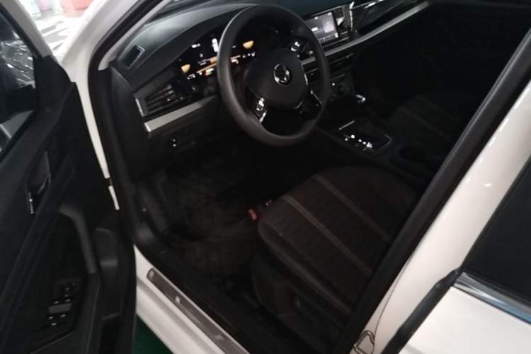 Used Volkswagen Lavida 2019 280TSI DSG Comfort Edition China VI standard Driver Seat