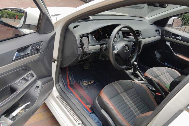 Used Volkswagen Lavida 2019 Lavida Start 1.5L Automatic Comfort Edition China VI Standard Driver Seat