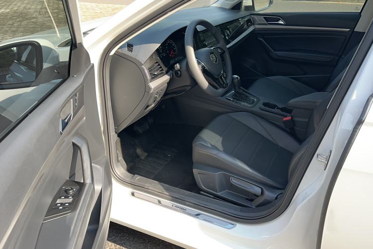 Used Volkswagen Lavida 2019 1.5L Automatic Comfort Edition China VI Standard Driver Seat