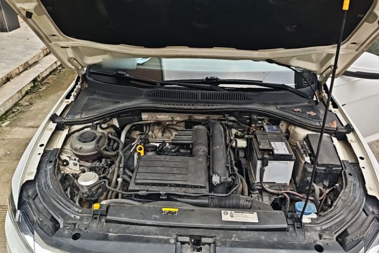 Used Volkswagen Lavida 2019 280TSI DSG Luxury Edition China VI Standard Engine Bay