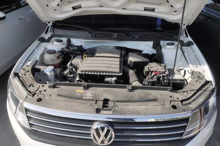 Used Volkswagen Lavida 2019 Lavida Start 1.5L Automatic Trendy Version China VI Standard Engine Bay