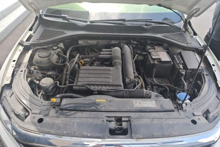 Used Volkswagen Lavida 2019 280TSI DSG Comfort Edition China VI standard Engine Bay