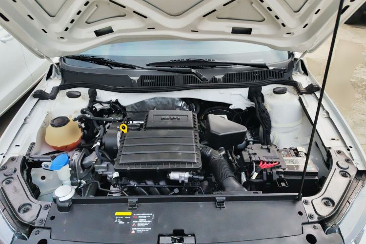 Used Volkswagen Lavida 2019 Lavida Start 1.5L Automatic Trendy Version China VI Standard Engine Bay