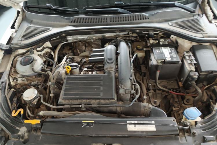 Used Volkswagen Lavida 2019 Hatchback 280TSI DSG Comfort Edition China VI Standard Engine Bay