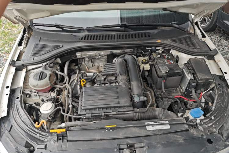 Used Volkswagen Lavida 2019 280TSI DSG Comfort Edition China VI standard Engine Bay