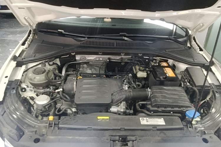 Used Volkswagen Lavida 2019 1.5L Automatic Comfort Edition China VI Standard Engine Bay