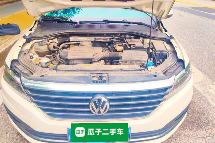 Used Volkswagen Lavida 2019 1.5L Automatic Comfort Edition China VI Standard Engine Bay