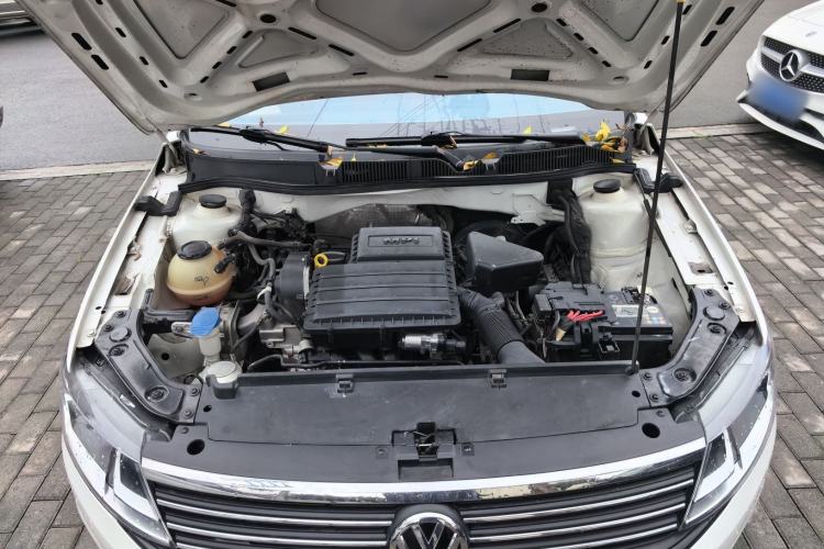 Used Volkswagen Lavida 2019 Lavida Start 1.5L Automatic Trendy Version China VI Standard Engine Bay