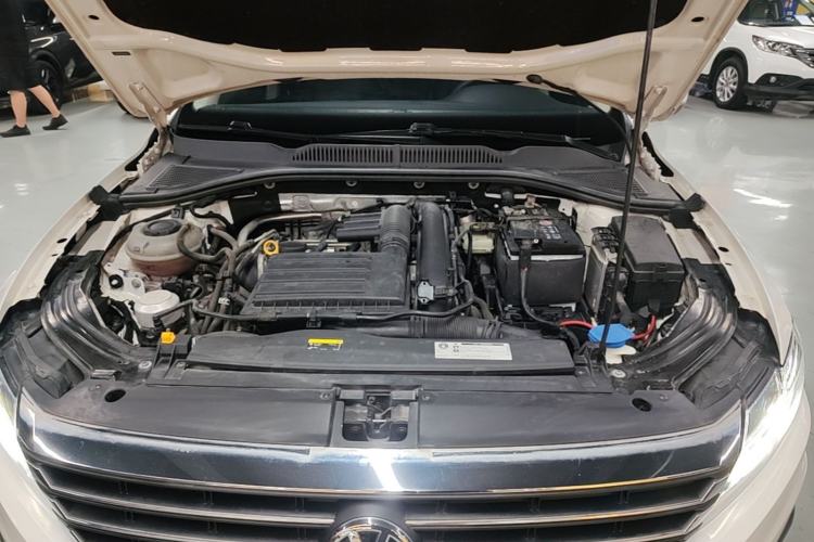Used Volkswagen Lavida 2019 280TSI DSG Comfort Edition China VI standard Engine Bay