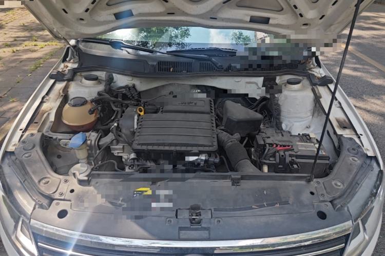 Used Volkswagen Lavida 2019 Lavida Start 1.5L Manual Fashion Edition China VI Standard Engine Bay