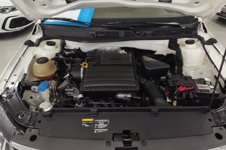 Used Volkswagen Lavida 2019 Lavida Start 1.5L Automatic Trendy Version China VI Standard Engine Bay