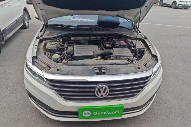 Used Volkswagen Lavida 2019 1.5L Automatic Comfort Edition China VI Standard Engine Bay