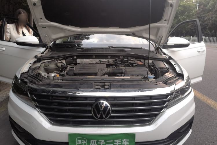 Used Volkswagen Lavida 2019 1.5L Automatic Comfort Edition China VI Standard Engine Bay
