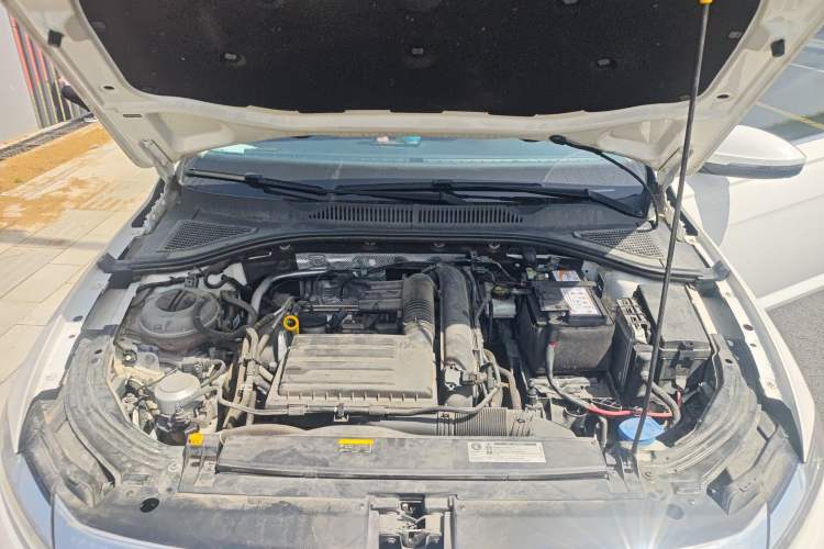 Used Volkswagen Lavida 2019 280TSI DSG Comfort Edition China VI standard Engine Bay