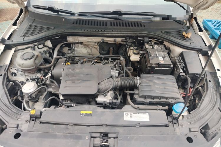 Used Volkswagen Lavida 2019 1.5L Automatic Comfort Edition China VI Standard Engine Bay