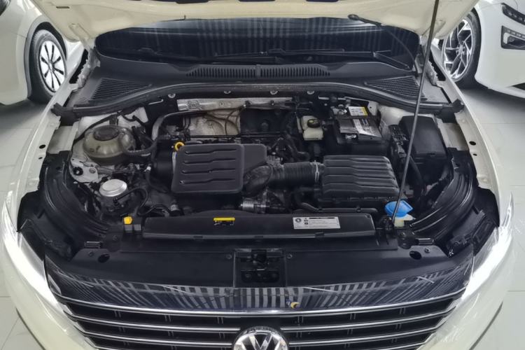 Used Volkswagen Lavida 2019 1.5L Automatic Vision Edition China VI Standard Engine Bay
