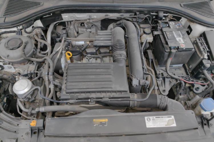 Used Volkswagen Lavida 2019 280TSI DSG Comfort Edition China VI standard Engine Bay